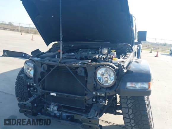 ✅ 2023 Jeep Gladiator Rubicon • VIN: 1C6JJTBGXPL543787 • Лот: 40963799. Опубликован ранее на IAAI с пробегом 5 402 миль. Бесплатный доступ к архиву аукционных продаж из США и подробный отчёт об истории автомобиля на DreamBid. Изображение 20.