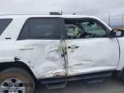 ✅ 2022 Toyota 4Runner SR5 • VIN: JTEMU5JR2N6053461 • Lot: 43195690. Listed on IAAI with 37,736 mi. Free auction sales archive from the USA and detailed vehicle history report at DreamBid. Image 6.