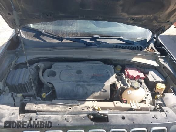 ✅ 2020 Jeep Renegade Altitude • VIN: ZACNJABB6LPM04018 • Lot: 43324100. Listed on IAAI with 83,988 mi. Free auction sales archive from the USA and detailed vehicle history report at DreamBid. Image 10.