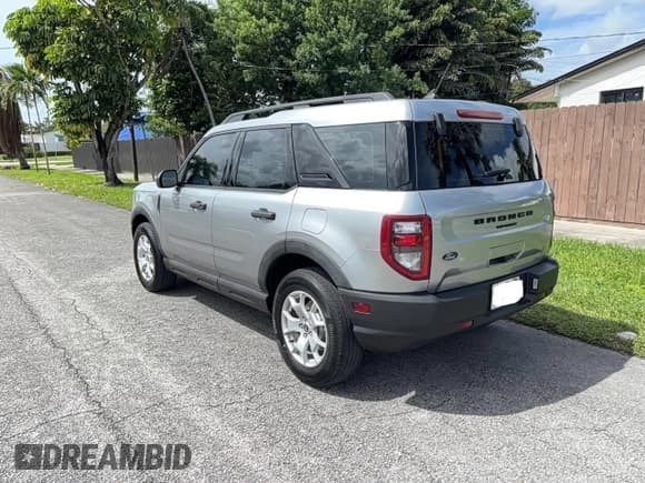 ✅ 2021 Ford Bronco Sport • VIN: 3FMCR9A62MRA68182 • Лот: 85648865. Опубликован ранее на Copart с пробегом 99 358 миль. Бесплатный доступ к архиву аукционных продаж из США и подробный отчёт об истории автомобиля на DreamBid. Изображение 3.