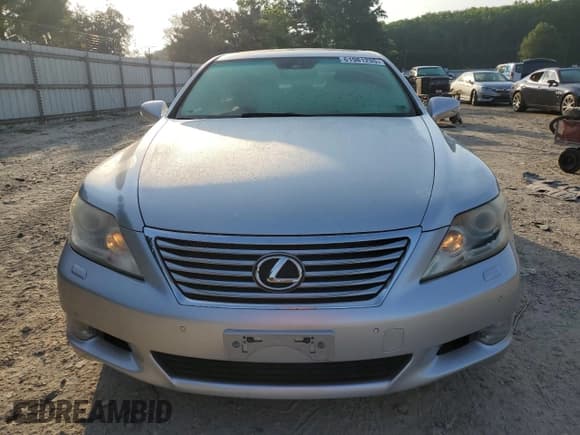 ✅ 2010 Lexus LS 460 L • VIN: JTHGL5EF1A5040106 • Lot: 61981295. Listed on Copart with 108,445 mi. Free auction sales archive from the USA and detailed vehicle history report at DreamBid. Image 5.