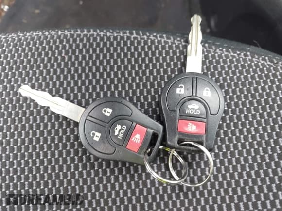 ✅ 2015 Nissan Versa S Plus • VIN: 3N1CN7AP5FL845413 • Лот: 43814352. Опубликован ранее на IAAI с пробегом 104 777 миль. Бесплатный доступ к архиву аукционных продаж из США и подробный отчёт об истории автомобиля на DreamBid. Изображение 11.