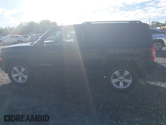 ✅ 2016 Jeep Patriot Sport • VIN: 1C4NJRBB7GD729251 • Лот: 42285816. Опубликован ранее на IAAI с пробегом 107 989 миль. Бесплатный доступ к архиву аукционных продаж из США и подробный отчёт об истории автомобиля на DreamBid. Изображение 14.