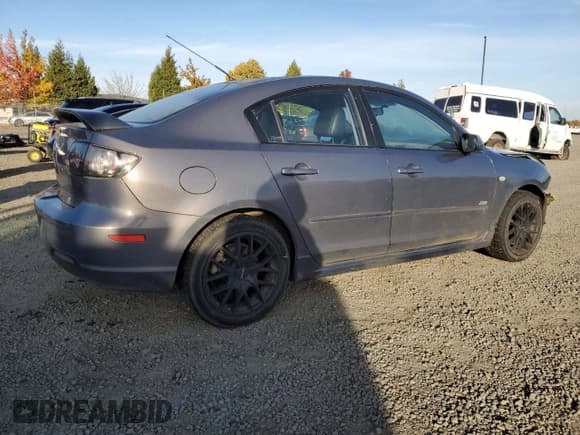 ✅ 2008 Mazda 3 S Touring • VIN: JM1BK323981800247 • Лот: 82738305. Опубликован ранее на Copart с пробегом 143 680 миль. Бесплатный доступ к архиву аукционных продаж из США и подробный отчёт об истории автомобиля на DreamBid. Изображение 3.