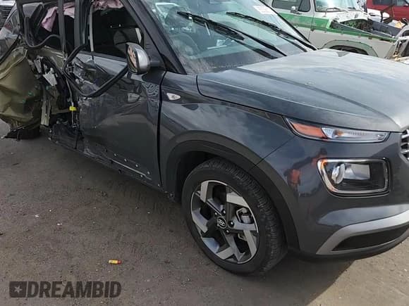 ✅ 2024 Hyundai Venue SEL • VIN: KMHRC8A37RU309584 • Lot: 85526115. Listed on Copart with 14,643 mi. Free auction sales archive from the USA and detailed vehicle history report at DreamBid. Image 13.