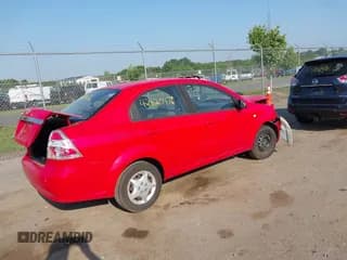 ✅ 2007 Chevrolet Aveo LS • VIN: KL1TD56617B045173 • Lot: 42420476. Wystawiony na IAAI z przebiegiem 88 524 mil. Bezpłatny archiwum sprzedaży aukcyjnych z USA i szczegółowy raport historii pojazdu na DreamBid. Zdjęcie 4.