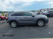 ✅ 2018 Acura RDX • VIN: 5J8TB3H36JL007849 • Lot: 43285115. Wystawiony na IAAI z przebiegiem 99 741 mil. Bezpłatny archiwum sprzedaży aukcyjnych z USA i szczegółowy raport historii pojazdu na DreamBid. Zdjęcie 14.