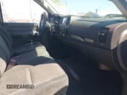 ✅ 2009 Chevrolet Silverado 1500 • VIN: 2GCEC290691114694 • Lot: 41857504. Wystawiony na IAAI z przebiegiem 188 705 mil. Bezpłatny archiwum sprzedaży aukcyjnych z USA i szczegółowy raport historii pojazdu na DreamBid. Zdjęcie 5.