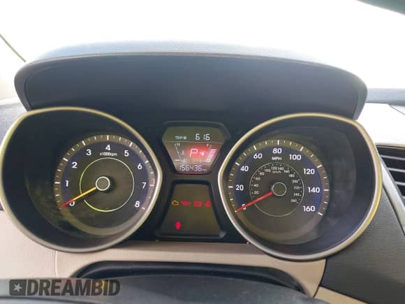 2016 Hyundai Elantra SE z VIN 5NPDH4AE0GH698795, wystawiony jako IAAI lot #43267822 z przebiegiem 156 436 mil mil oraz . Historia ofert i sprzedaży dostępna na DreamBid. Obrazek 7.