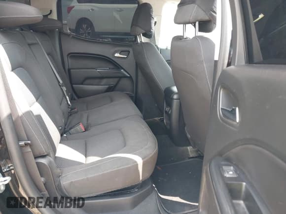 ✅ 2021 Chevrolet Colorado 2WD LT • VIN: 1GCGSCEN5M1103946 • Lot: 42105285. Listed on IAAI with 191,141 mi. Free auction sales archive from the USA and detailed vehicle history report at DreamBid. Image 8.