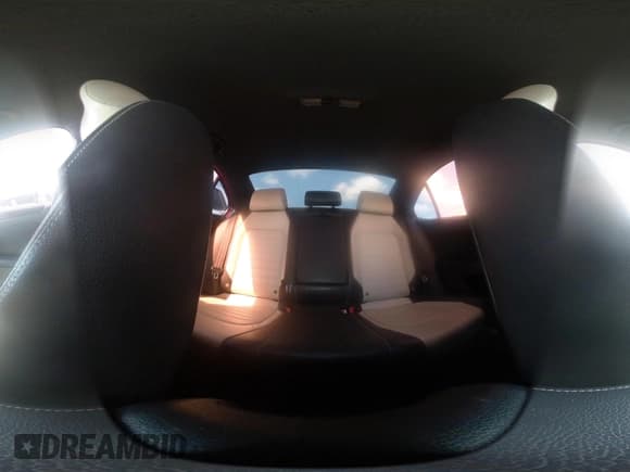 ✅ 2015 Volkswagen Jetta SE • VIN: 3VWD17AJ0FM205013 • Lot: 42786571. Wystawiony na IAAI z przebiegiem 146 752 mil. Bezpłatny archiwum sprzedaży aukcyjnych z USA i szczegółowy raport historii pojazdu na DreamBid. Zdjęcie 18.