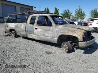 ✅ 1998 Chevrolet Silverado 2500 • VIN: 1GCGK29R4WE168922 • Lot: 81514955. Wystawiony na Copart z przebiegiem Nie podano. Bezpłatny archiwum sprzedaży aukcyjnych z USA i szczegółowy raport historii pojazdu na DreamBid. Zdjęcie 4.