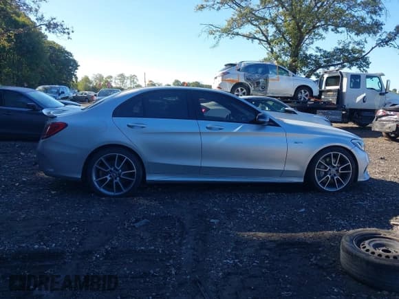 ✅ 2017 Mercedes-Benz C 43 AMG • VIN: 55SWF6EB2HU180745 • Lot: 43380271. Listed on IAAI with 67,205 mi. Free auction sales archive from the USA and detailed vehicle history report at DreamBid. Image 13.
