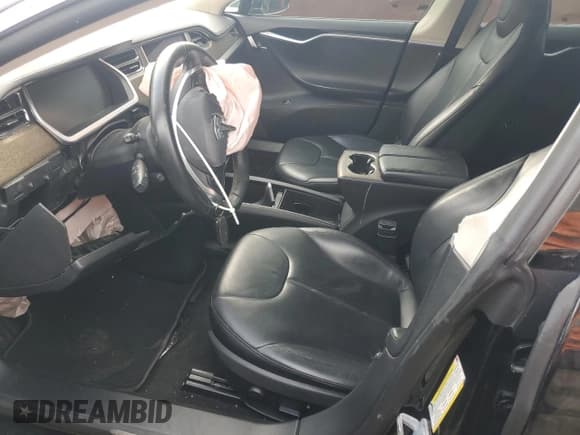 ✅ 2013 Tesla Model S • VIN: 5YJSA1DN0DFP04207 • Lot: 80917515. Listed on Copart with Not provided. Free auction sales archive from the USA and detailed vehicle history report at DreamBid. Image 7.