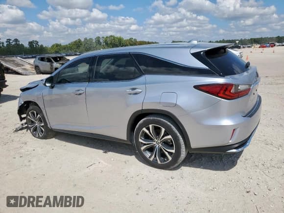 ✅ 2022 Lexus RX 350L • VIN: JTJHZKEA9N2028507 • Lot: 82072945. Wystawiony na Copart z przebiegiem 26 418 mil. Bezpłatny archiwum sprzedaży aukcyjnych z USA i szczegółowy raport historii pojazdu na DreamBid. Zdjęcie 2.
