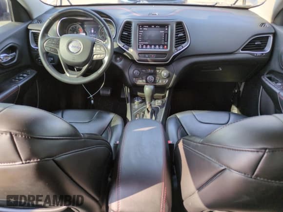 ✅ 2020 Jeep Cherokee Trailhawk Elite • VIN: 1C4PJMBX0LD506809 • Lot: 67037355. Listed on Copart with 17,996 mi. Free auction sales archive from the USA and detailed vehicle history report at DreamBid. Image 8.