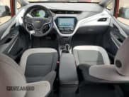 ✅ 2018 Chevrolet Bolt EV LT • VIN: 1G1FW6S06J4109851 • Lot: 49623055. Wystawiony na Copart z przebiegiem 52 084 mil. Bezpłatny archiwum sprzedaży aukcyjnych z USA i szczegółowy raport historii pojazdu na DreamBid. Zdjęcie 8.
