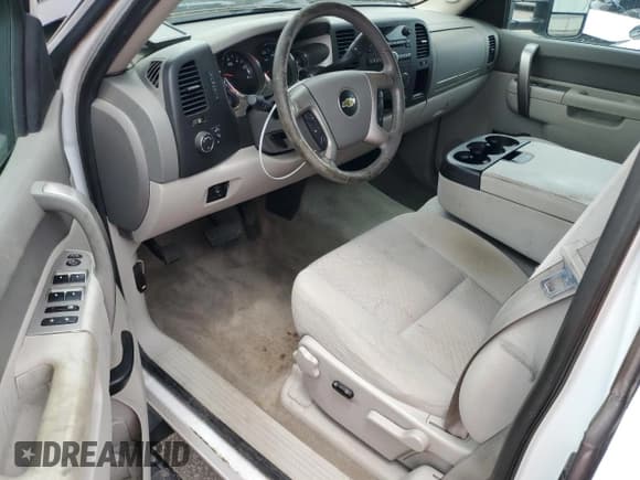 ✅ 2012 Chevrolet Silverado 2500HD LT • VIN: 1GC2KXCG9CZ235453 • Lot: 60222395. Wystawiony na Copart z przebiegiem 156 269 mil. Bezpłatny archiwum sprzedaży aukcyjnych z USA i szczegółowy raport historii pojazdu na DreamBid. Zdjęcie 8.