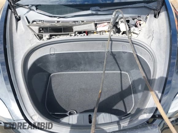 ✅ 2018 Tesla Model 3 Long Range Battery • VIN: 5YJ3E1EA2JF061133 • Lot: 43230160. Listed on IAAI with 120,127 mi. Free auction sales archive from the USA and detailed vehicle history report at DreamBid. Image 10.