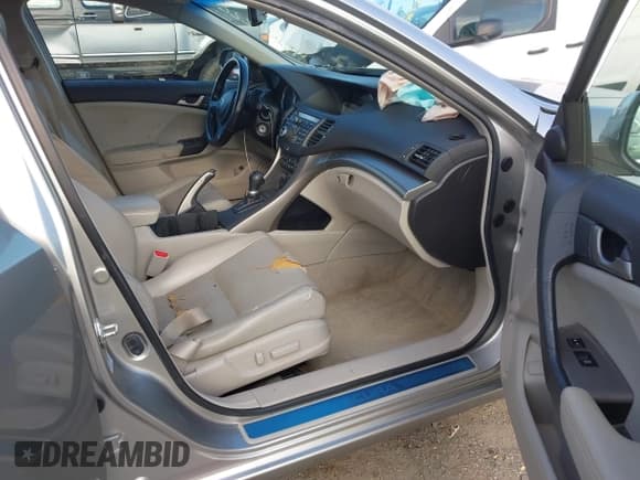 ✅ 2010 Acura TSX • VIN: JH4CU2F63AC038507 • Lot: 43247226. Listed on IAAI with 89,765 mi. Free auction sales archive from the USA and detailed vehicle history report at DreamBid. Image 5.