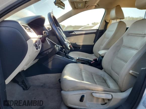 ✅ 2013 Volkswagen Jetta SE • VIN: 3VWDP7AJ3DM372414 • Lot: 70264995. Listed on Copart with 178,519 mi. Free auction sales archive from the USA and detailed vehicle history report at DreamBid. Image 7.