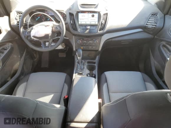 ✅ 2018 Ford Escape SE • VIN: 1FMCU9GD6JUD18905 • Lot: 89444695. Wystawiony na Copart z przebiegiem 120 268 mil. Bezpłatny archiwum sprzedaży aukcyjnych z USA i szczegółowy raport historii pojazdu na DreamBid. Zdjęcie 8.