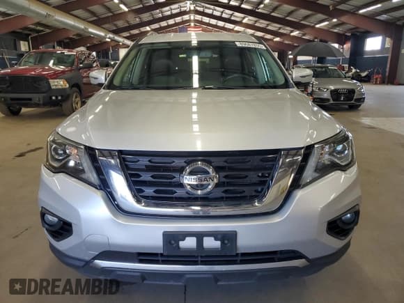 ✅ 2019 Nissan Pathfinder S • VIN: 5N1DR2MM5KC615558 • Лот: 89687855. Опубликован ранее на Copart с пробегом 120 145 миль. Бесплатный доступ к архиву аукционных продаж из США и подробный отчёт об истории автомобиля на DreamBid. Изображение 5.