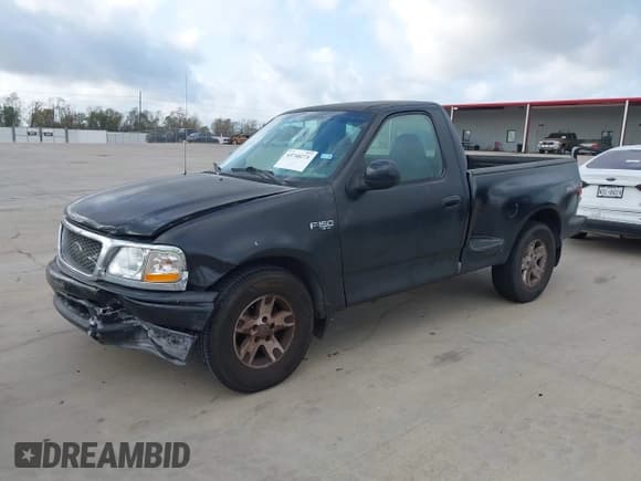 ✅ 2003 Ford F-150 XL • VIN: 1FTRF07283KB64201 • Лот: 43740271. Опубликован ранее на IAAI с пробегом Не указан. Бесплатный доступ к архиву аукционных продаж из США и подробный отчёт об истории автомобиля на DreamBid. Изображение 2.