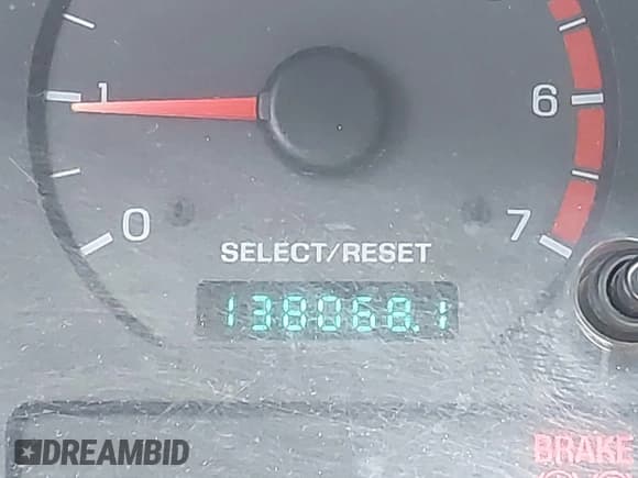 ✅ 1999 Ford Mustang • VIN: 1FAFP4046XF202967 • Lot: 42574831. Wystawiony na IAAI z przebiegiem 138 068 mil. Bezpłatny archiwum sprzedaży aukcyjnych z USA i szczegółowy raport historii pojazdu na DreamBid. Zdjęcie 15.