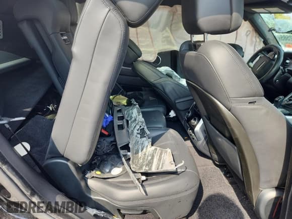 ✅ 2019 Land Rover Range Rover Sport HSE • VIN: SALWR2RV4KA852156 • Lot: 71552585. Listed on Copart with 97,906 mi. Free auction sales archive from the USA and detailed vehicle history report at DreamBid. Image 10.