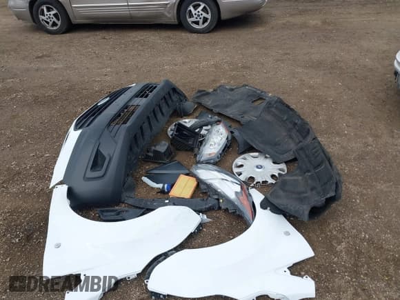 ✅ 2023 Ford Transit Connect XL • VIN: NM0LS7S28P1565502 • Lot: 42109053. Listed on IAAI with 13,497 mi. Free auction sales archive from the USA and detailed vehicle history report at DreamBid. Image 12.