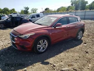 ✅ 2018 Infiniti QX30 Essential • VIN: SJKCH5CP7JA059986 • Lot: 81853595. Wystawiony na Copart z przebiegiem 102 816 mil. Bezpłatny archiwum sprzedaży aukcyjnych z USA i szczegółowy raport historii pojazdu na DreamBid. Zdjęcie 1.