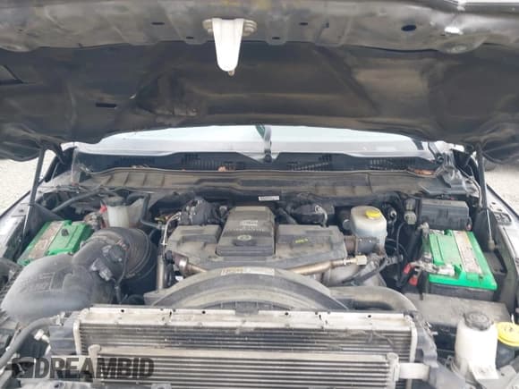 ✅ 2018 Ram 2500 Laramie • VIN: 3C6UR5FL5JG218204 • Lot: 42303128. Wystawiony na IAAI z przebiegiem 139 040 mil. Bezpłatny archiwum sprzedaży aukcyjnych z USA i szczegółowy raport historii pojazdu na DreamBid. Zdjęcie 10.