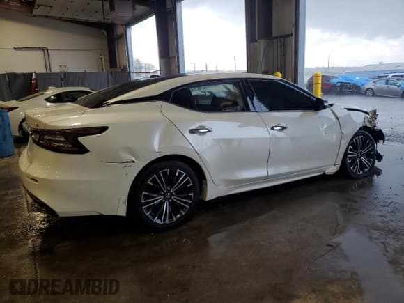 ✅ 2020 Nissan Maxima SL • VIN: 1N4AA6DV1LC386298 • Lot: 55671145. Listed on Copart with 24,602 mi. Free auction sales archive from the USA and detailed vehicle history report at DreamBid. Image 3.