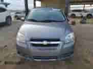 2010 Chevrolet Aveo 1LT z VIN KL1TD5DE7AB133453, wystawiony jako Copart lot #83404924 z przebiegiem 121 847 mil mil oraz Czysty tytuł • Clean title. Historia ofert i sprzedaży dostępna na DreamBid. Obrazek 5.
