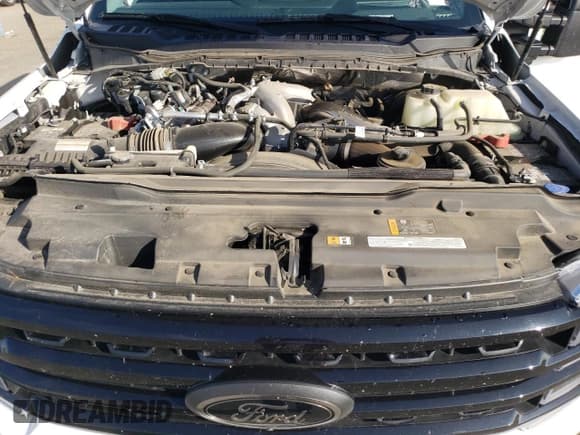 ✅ 2024 Ford F-250 Lariat • VIN: 1FT8W2BT6REC63730 • Lot: 82568785. Listed on Copart with 34,934 mi. Free auction sales archive from the USA and detailed vehicle history report at DreamBid. Image 11.