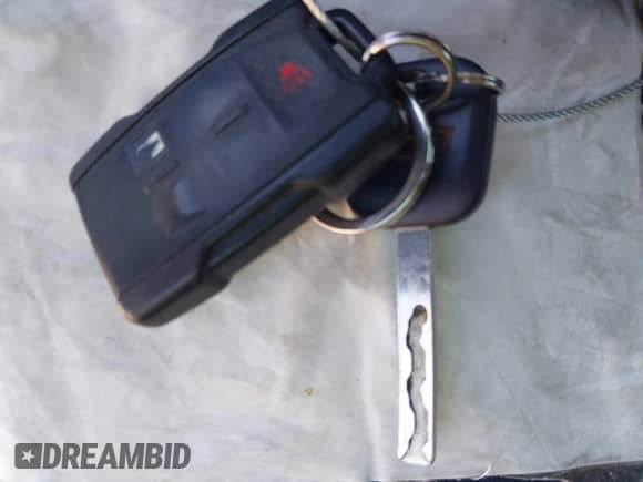 2018 Chevrolet Silverado 2500HD Work Truck z VIN 1GC2KUEGXJZ336462, wystawiony jako IAAI lot #43456042 z przebiegiem 162 564 mil mil oraz . Historia ofert i sprzedaży dostępna na DreamBid. Obrazek 11.