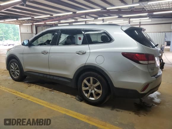 ✅ 2017 Hyundai Santa Fe Limited • VIN: KM8SN4HF7HU232170 • Лот: 54485665. Опубликован ранее на Copart с пробегом Не указан. Бесплатный доступ к архиву аукционных продаж из США и подробный отчёт об истории автомобиля на DreamBid. Изображение 2.