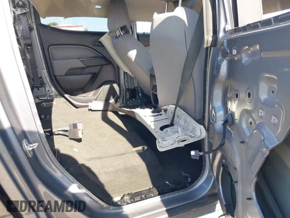 ✅ 2018 Chevrolet Colorado 2WD Work Truck • VIN: 1GCGSBEAXJ1199141 • Lot: 42322849. Listed on IAAI with 77,811 mi. Free auction sales archive from the USA and detailed vehicle history report at DreamBid. Image 8.