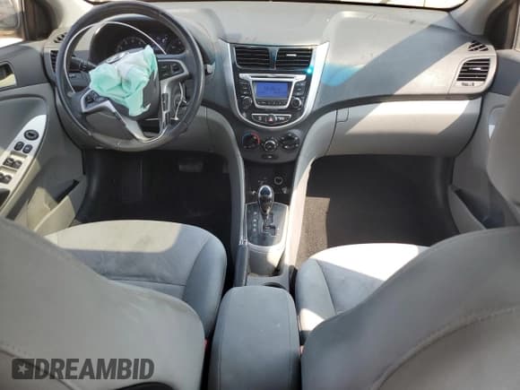 ✅ 2014 Hyundai Accent SE • VIN: KMHCU5AE5EU150187 • Лот: 70756914. Опубликован ранее на Copart с пробегом 164 778 миль. Бесплатный доступ к архиву аукционных продаж из США и подробный отчёт об истории автомобиля на DreamBid. Изображение 8.