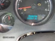 ✅ 2007 GMC Yukon SLE • VIN: 1GKFC13J77R240247 • Lot: 43642049. Wystawiony na IAAI z przebiegiem 220 267 mil. Bezpłatny archiwum sprzedaży aukcyjnych z USA i szczegółowy raport historii pojazdu na DreamBid. Zdjęcie 16.