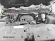 2009 Chevrolet Silverado 2500HD Work Truck z VIN 1GCHK44K69E163090, wystawiony jako IAAI lot #43523477 z przebiegiem 69 802 mil mil oraz . Historia ofert i sprzedaży dostępna na DreamBid. Obrazek 10.