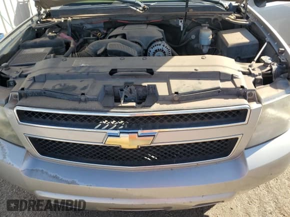 ✅ 2008 Chevrolet Suburban 1LT • VIN: 3GNFK16358G143665 • Lot: 74793114. Wystawiony na Copart z przebiegiem 226 977 mil. Bezpłatny archiwum sprzedaży aukcyjnych z USA i szczegółowy raport historii pojazdu na DreamBid. Zdjęcie 12.