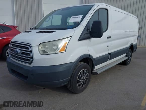 ✅ 2015 Ford Transit Cargo • VIN: 1FTNR1ZM7FKB03582 • Лот: 41496652. Опубликован ранее на IAAI с пробегом 205 663 миль. Бесплатный доступ к архиву аукционных продаж из США и подробный отчёт об истории автомобиля на DreamBid. Изображение 17.