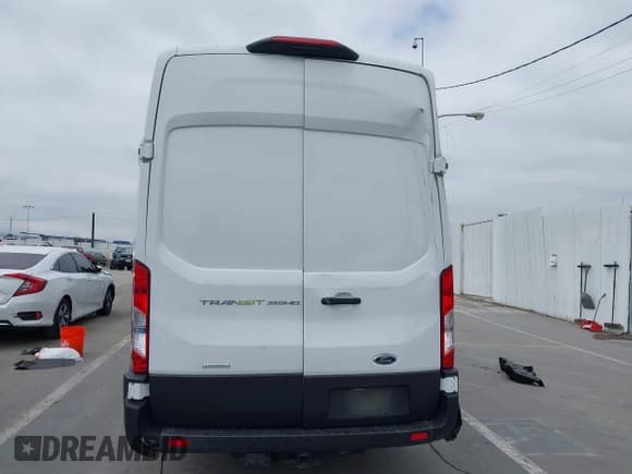 ✅ 2022 Ford Transit Cargo • VIN: 1FTBF4XG3NKA44975 • Лот: 42161004. Опубликован ранее на IAAI с пробегом 40 682 миль. Бесплатный доступ к архиву аукционных продаж из США и подробный отчёт об истории автомобиля на DreamBid. Изображение 16.
