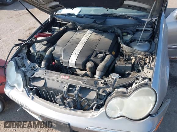 ✅ 2005 Mercedes-Benz C 240 • VIN: WDBRF81J65F665841 • Lot: 42464482. Listed on IAAI with 272,398 mi. Free auction sales archive from the USA and detailed vehicle history report at DreamBid. Image 10.