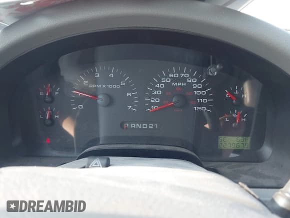 ✅ 2005 Ford F-150 XLT • VIN: 1FTPW12515FA83373 • Lot: 42183067. Listed on IAAI with 227,967 mi. Free auction sales archive from the USA and detailed vehicle history report at DreamBid. Image 7.