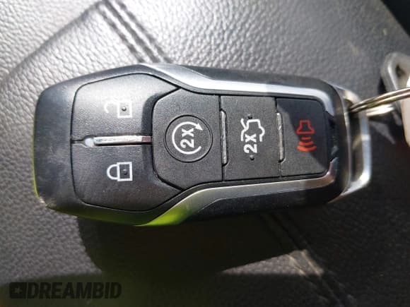 ✅ 2016 Ford Mustang V6 • VIN: 1FA6P8AM7G5273624 • Lot: 43361053. Listed on IAAI with 98,205 mi. Free auction sales archive from the USA and detailed vehicle history report at DreamBid. Image 11.