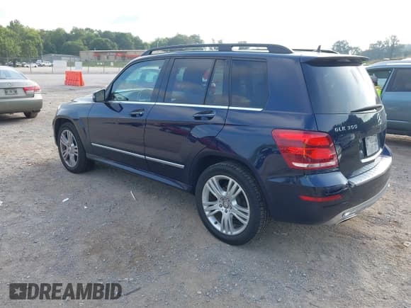 ✅ 2015 Mercedes-Benz GLK 350 • VIN: WDCGG8JB6FG435835 • Лот: 43006260. Опубликован ранее на IAAI с пробегом 109 131 миль. Бесплатный доступ к архиву аукционных продаж из США и подробный отчёт об истории автомобиля на DreamBid. Изображение 3.