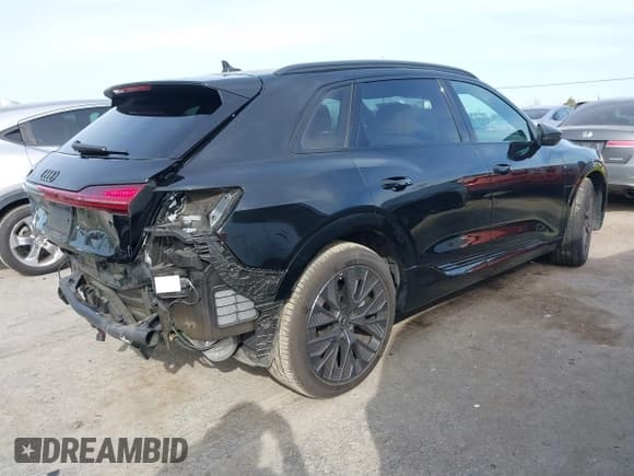 ✅ 2024 Audi Q8 e-tron • VIN: WA16AAGE2RB031437 • Lot: 41761720. Listed on IAAI with 19,579 mi. Free auction sales archive from the USA and detailed vehicle history report at DreamBid. Image 4.